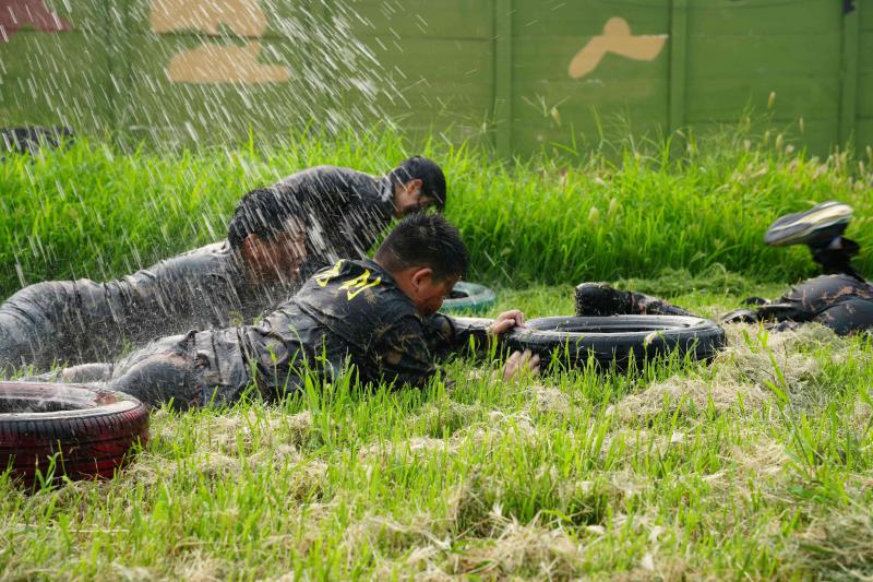 四个时间千万不要批评孩子！亮剑军事夏令营